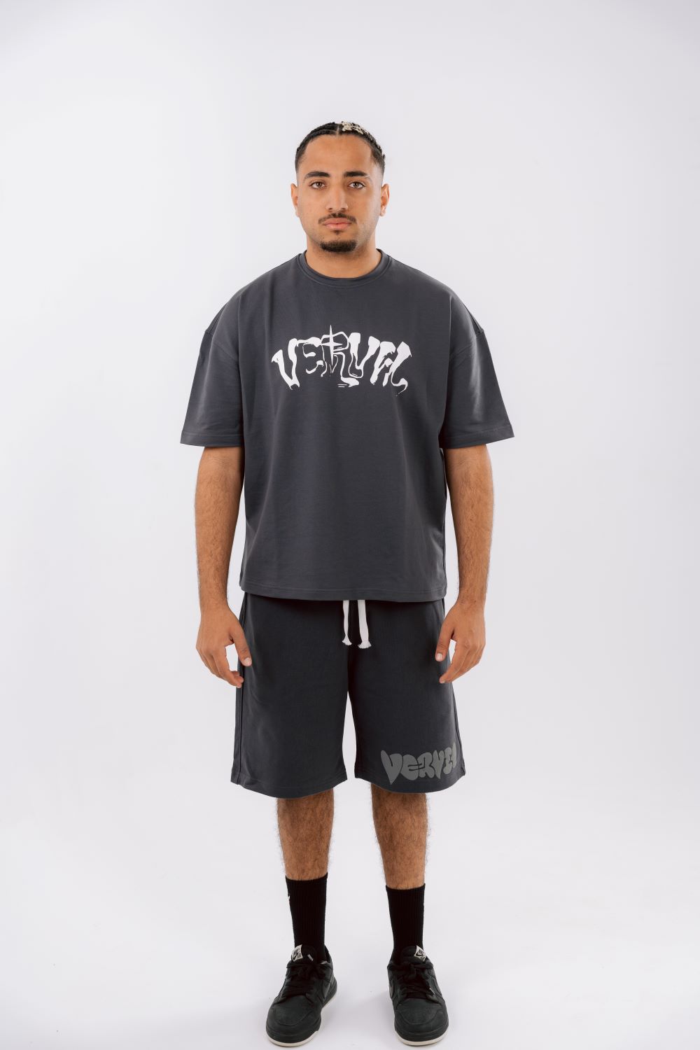 Gray vervil set