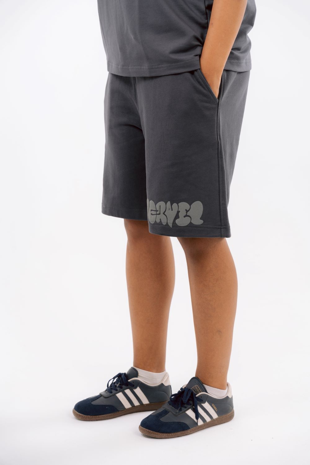 Gray vervil short
