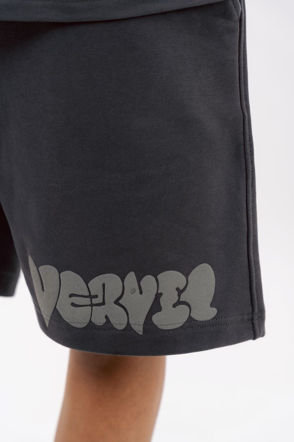 Gray vervil set