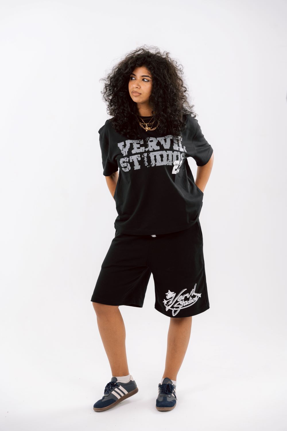 Black vervil set