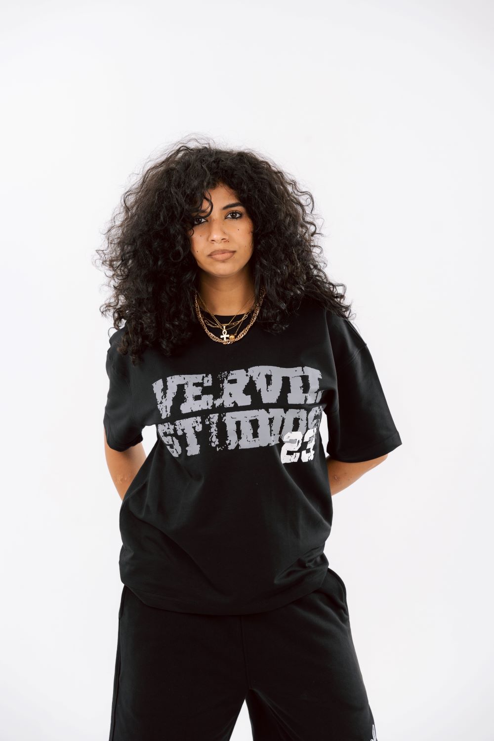 Black vervil T-SHIRT